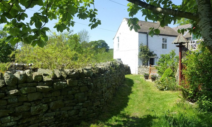 Eastgate Cabaña | MIDDLEHOPE COTTAGE, pet friendly, with open fire in St John's Chapel