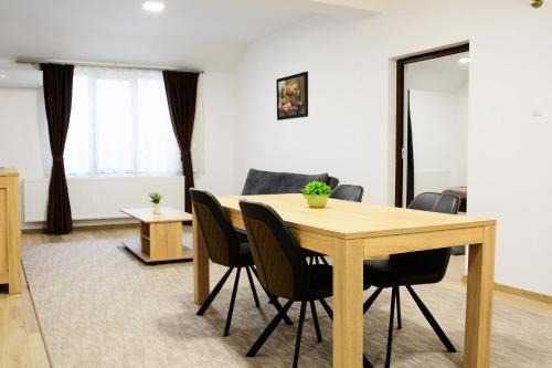 Marghita Apartamento | Middletown apartments