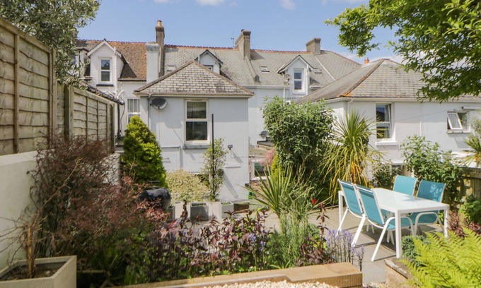 Brixham Cabaña | Midhurst