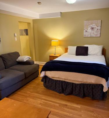 Waterford Valley Apartamento | Midstream Manor Unit 1, Studio