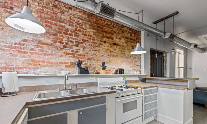 Clifton Heights Apartamento | Midtown Apt Near Downtown&U of C - Hangout Unit 3