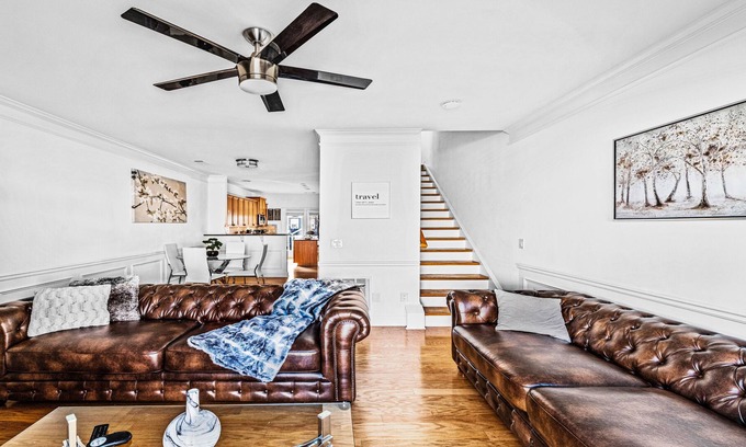 Atlantic Station Area Casa | Midtown/Atlantic Station 3 Bedroom Luxury Townhouse- Free Parking- Fast Wifi