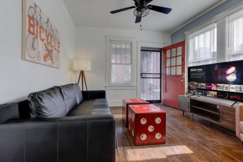 Cooper-Young Historic District Apartamento | Midtown Memphis Gem - Bright, Cozy, Walkable