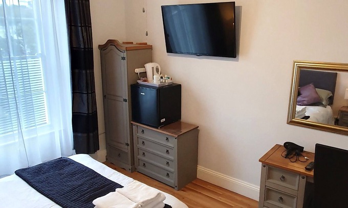 Torquay City Centre Casa | Midway Guest House