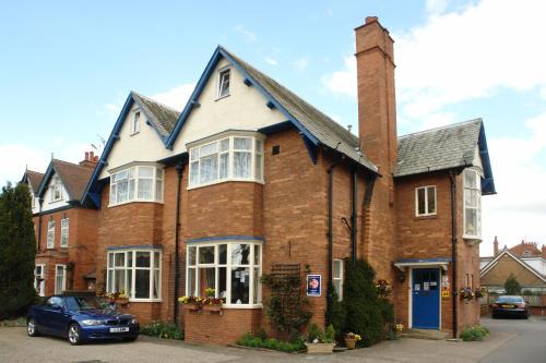 York Casa | Midway Guest House