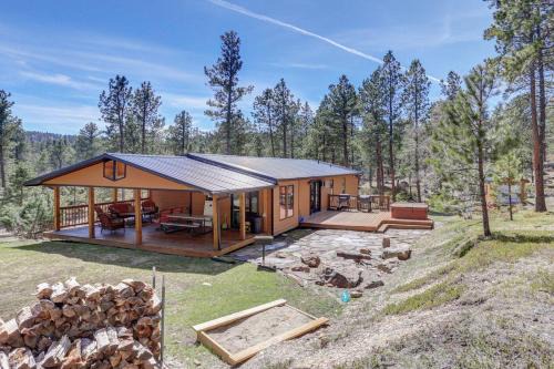 Deadwood Casa | Midway Meadows - very Private!