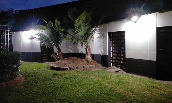Coffs Harbour Hotel | Midway Motel and Villas
