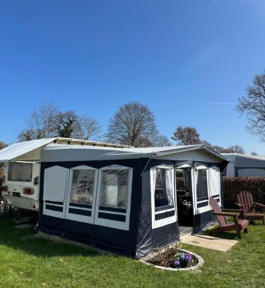 Behrensdorf Otro | Mietwohnwagen 2 Personen