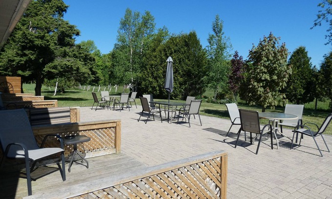 Wiarton Hotel | Mile Inn Motel