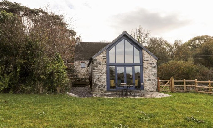 Newport Casa | Mill Cottage