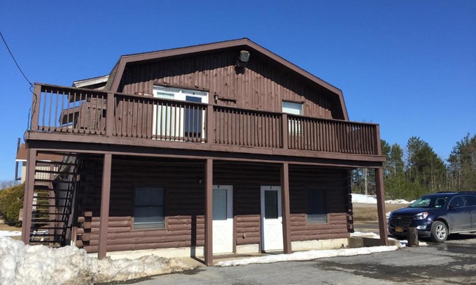 Pulaski Hotel | Mill House Market