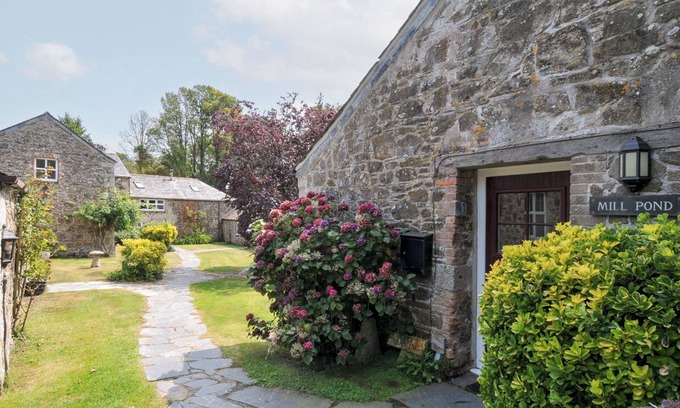 Wadebridge Cabaña | Mill Pond