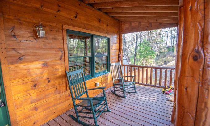 Millers Creek Cabina | Millers Creek Log Cabin - 20 minutes to WJ and Wilkes