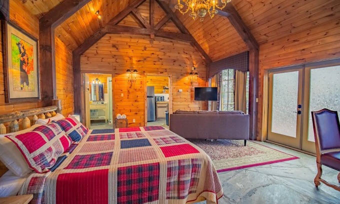 Townsend Cabina | Million Dollar View | Hot Tub | King Bed | Luxury