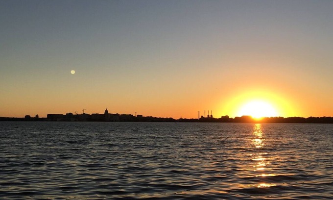 Monona Casa | Million Dollar View on Lake Monona