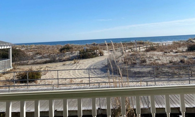 North End Condominio | Se admiten mascotas en el 'Dream Haven' de Oceanfront de Millionaire
