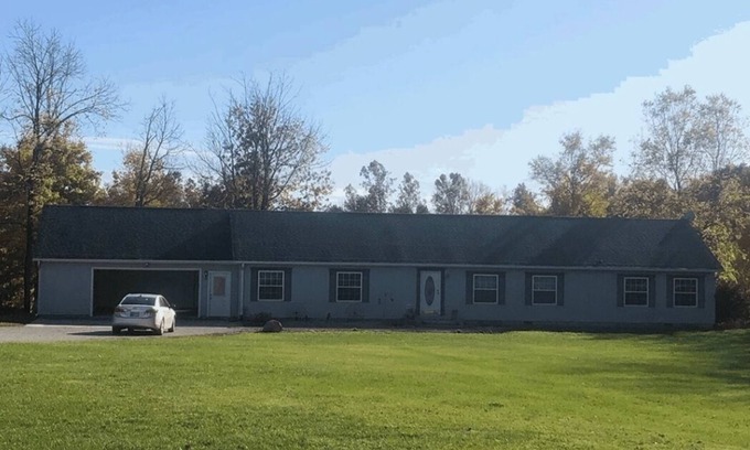 Cartersburg Casa | Millstone retreat