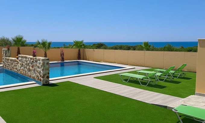 Kantanos-Selino Casa | Milolithos Paradise, Beachfront Getaway with Pool