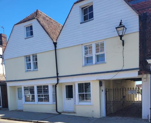 Sittingbourne Casa | Milton House