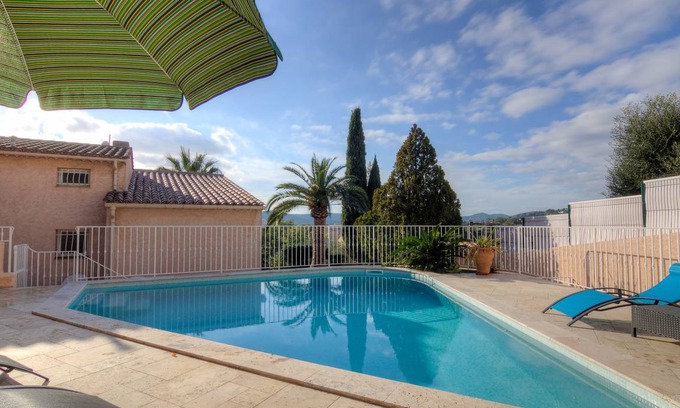 Bormes-Les-Mimosas Apartamento | 200 m² Apartamento ∙ 4 habitaciones ∙ 8 personas