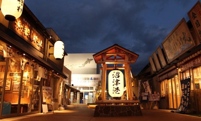 Numazu Casa | Minato Oasis Numazu/沼津観光の中心、伊豆観光の拠点に好立地！沼津港に位置し交通・飲食・コンビニ等至便です！