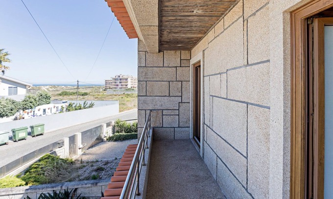 Vila do Conde Casa | Mindelo Villa Beach by LovelyStay