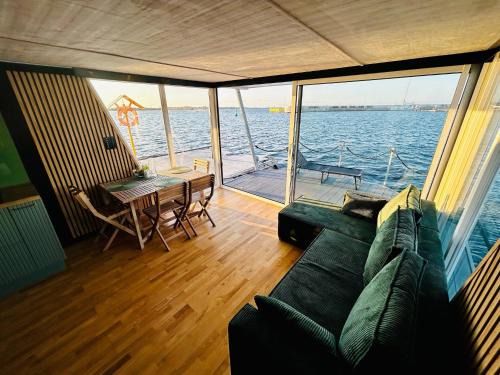 Puck Casa | Mindset Houseboat - nocleg i apartament na morzu