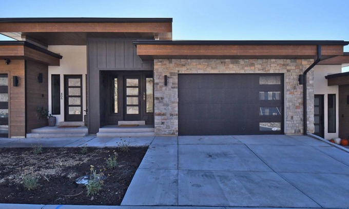 Hideout Casa | Miner's Hideout by Casago
