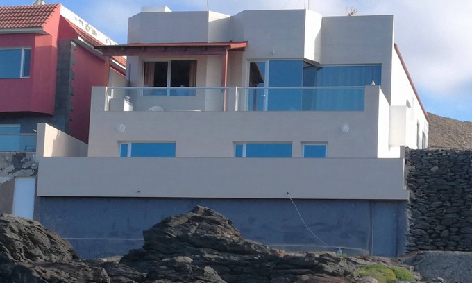 Arucas Casa | Minerva's house Bonita casa frente al mar