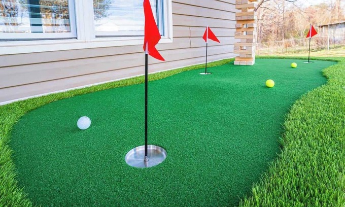 Lupton City Casa | Mini Golf | Firepit | VR Games | Live Moss Wall!