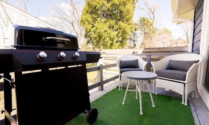 Westchester Casa | Mini Golf & Game Room + Grill | LCP Collection