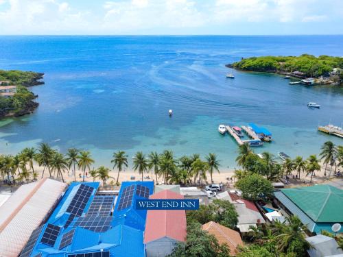 Half Moon Bay Apartamento | Mini Penthouse Beachfront - Bay View in West End