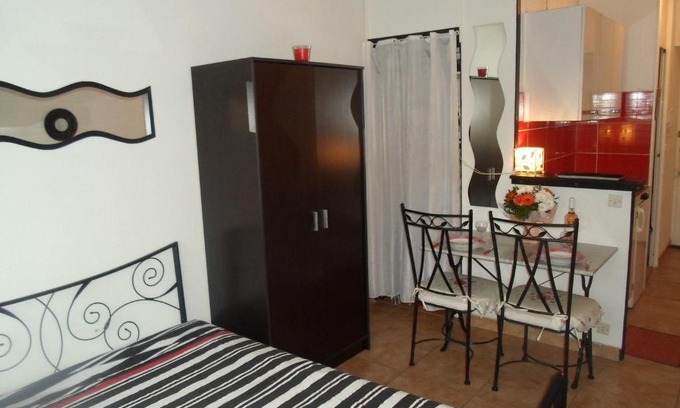 Balaruc-les-Bains Apartamento | Mini-studio climatisé proche des Thermes de Balaruc-les-Bains, avec wifi et parking - FR-1-503-107