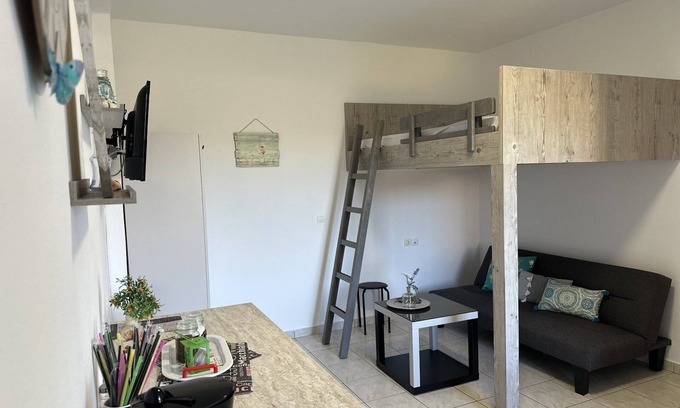 Marathos Apartamento | Minimal small apartment by the sea Ammoudara Heraklion No 1