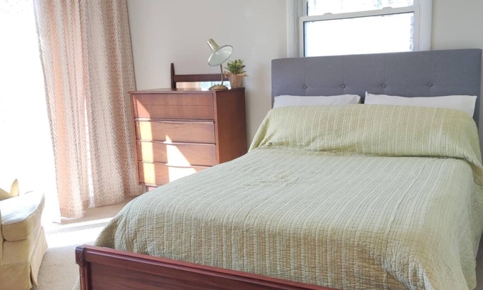 Picton Cama Y Desayuno | Minimalist comfort + beach pass + breakfast #Sandbanks #PEC