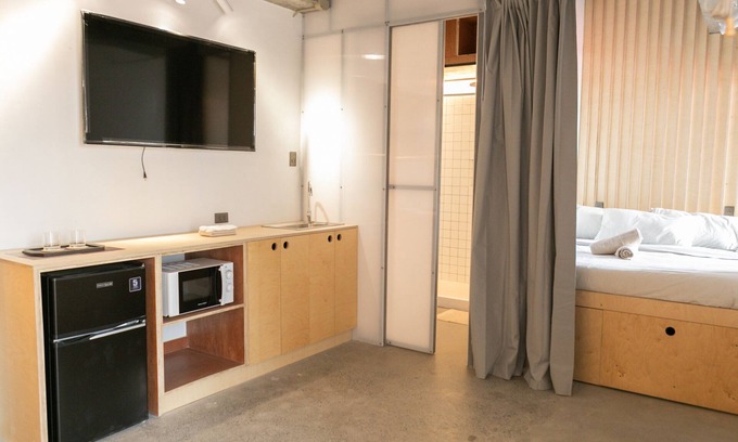 Kapitolyo Apartamento | Minimalist Japanese-style Serviced Apartments | Staycation | BGC Area