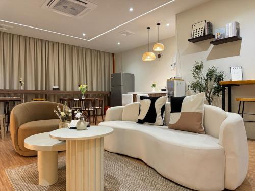 Cheras Apartamento | Minimalist Muji Style shop lot