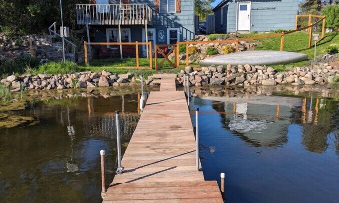 Maple Lake Cabina | Mink Lake Cabin: lakeside, peaceful, homey