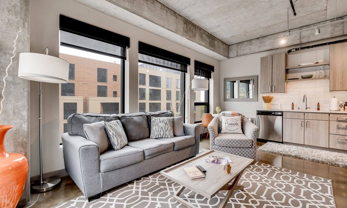 Warehouse District Apartamento | Minnestay * City Loft 49 ★ Camina hasta el tren ligero ★ Business Traveller Paradise ★ N. Lazo