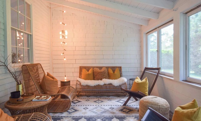 Cummaquid Casa | Mins to Beach, Barnstable Village, New Kitchen!