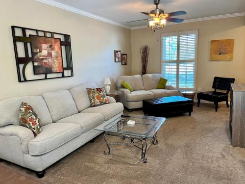 Quincy Apartamento | Mins to Blessing Hospital, Miss River, Country Club