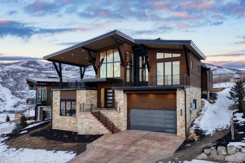 Park City Casa | Mins to Deer Valley Lift Firepit Game Room Views 5BDR Orion by AvantStay