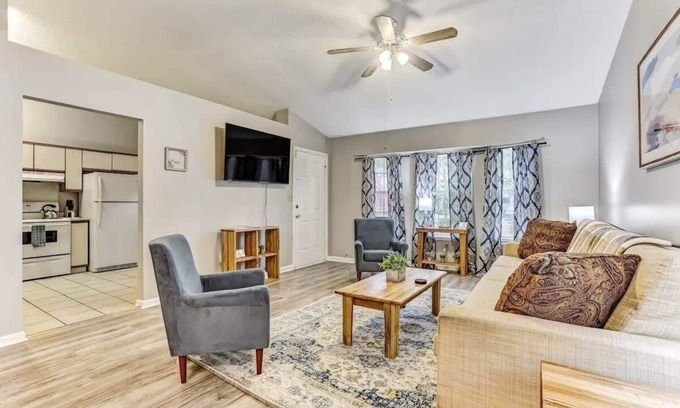 Savannah Casa | Mins to Downtown & Islands! Garfield Getaway