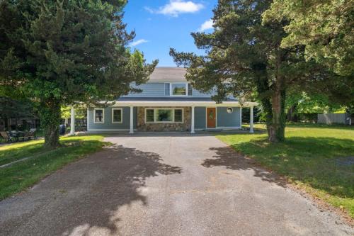 East Orleans Casa | Mins to Nauset Beach & Walkable to Town