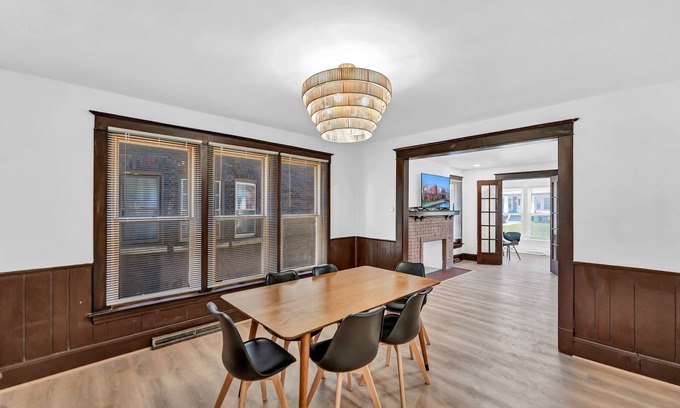 Niagara Falls Apartamento | mins to the Niagara Falls with WiFi, AC, Arcade, full kitchen