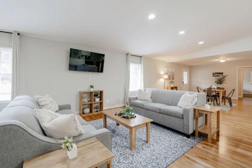 Columbia Casa | Mins to USC Hospital Zoo Columbia Duet-Unit B