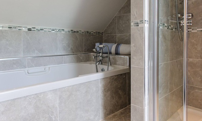 Tully Apartamento | Mins walk from the beach. Great Location