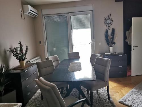 Sremska Mitrovica Apartamento | Mint