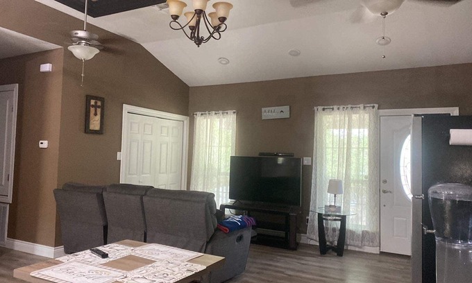 Gonzales Casa | Minutes away from Historic Downtown; Charming 3 bedroom Home