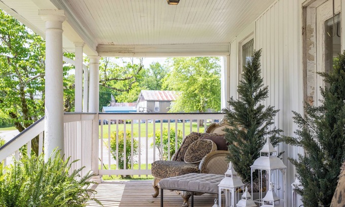 Doyle Casa | Minutes away from Tennessee Parks! Cozy family stay in White County, TN